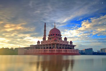 masjid terindah di malaysia