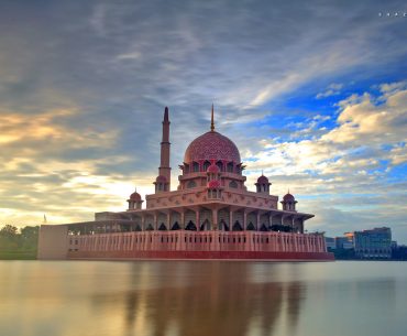masjid terindah di malaysia