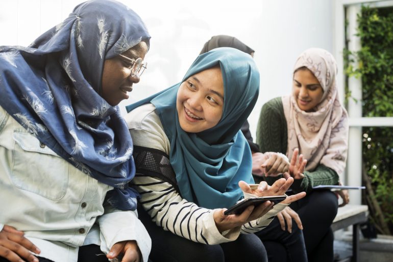 Ingat! Waspadai Tiga Jenis Fitnah Ini dalam Islam jenis fitnah