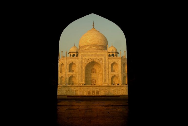 apa hukum ziarah kubur