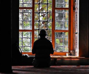 Keutamaan Itikaf Ramadhan dan Adab Melakukannya keutamaan itikaf ramadhan