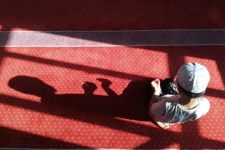 Belajar Bareng Yuk! Ini Loh Pengertian Itikaf Ramadhan pengertian itikaf