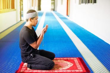 niat sholat jumat di rumah