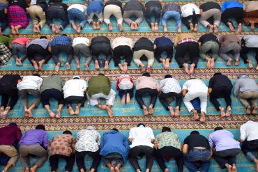 sholat idul fitri hukumnya