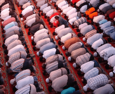 Tarawih Cepat, Bolehkah? Ini Penjelasan Lengkapnya! tarawih cepat