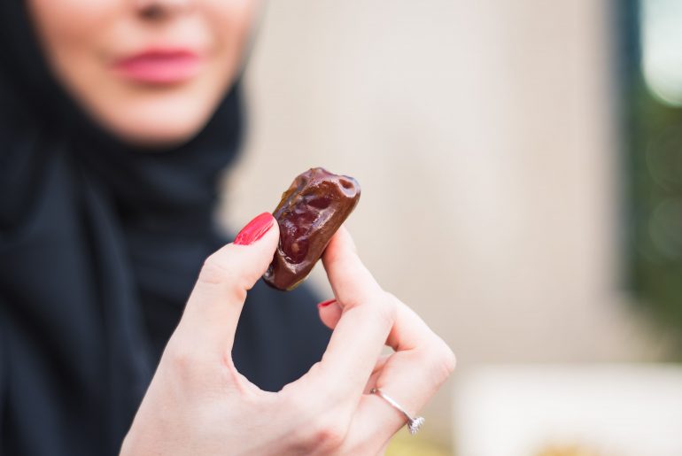 Sangat Berkhasiat! Perhatikan Cara Makan Kurma Ajwa Ini